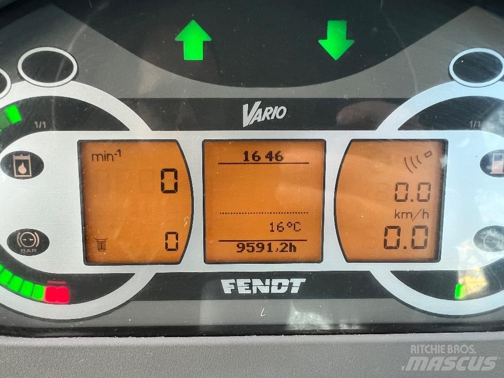 Fendt 826 SCR Profi الجرارات