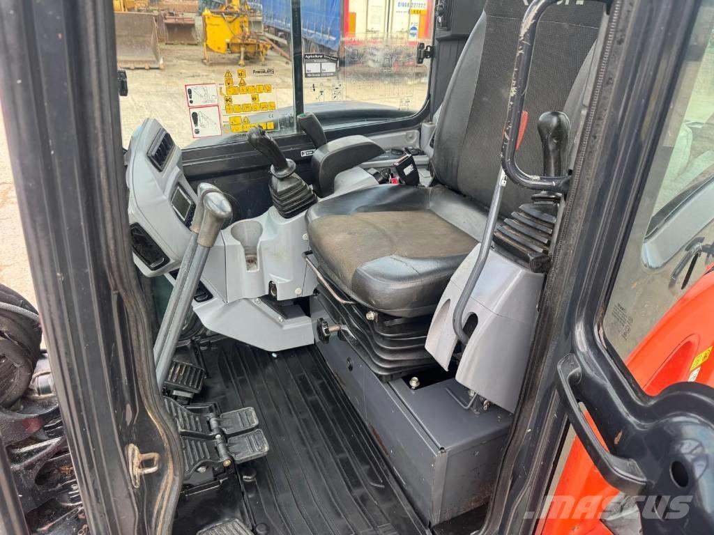 Kubota U 48 حفارات صغيرة أقل من 7 طن (حفارات صغيرة)