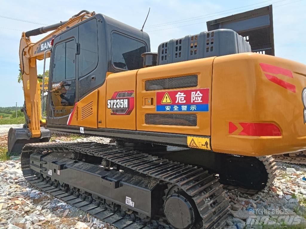 Sany SY 235 H حفارات زحافة