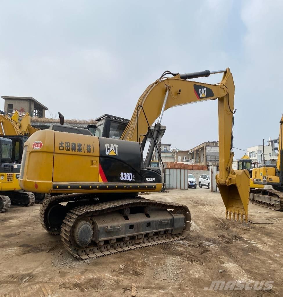 CAT 336 D حفارات زحافة