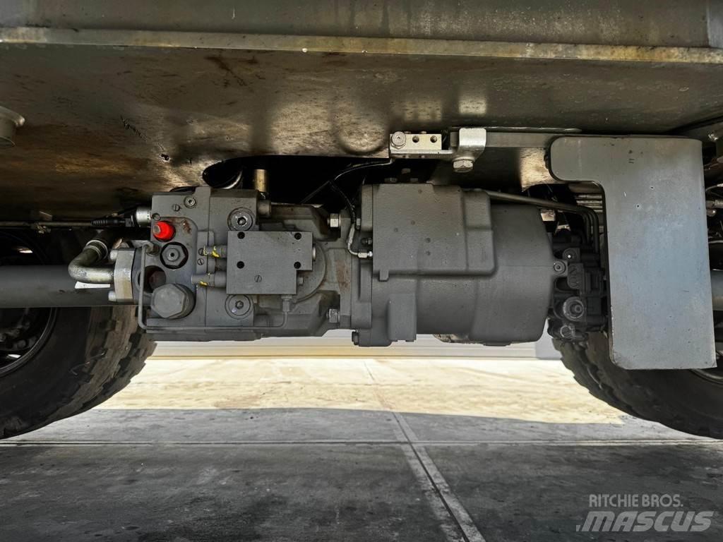 Liebherr LH 30 M مناولات المخلفات / مناولات صناعية