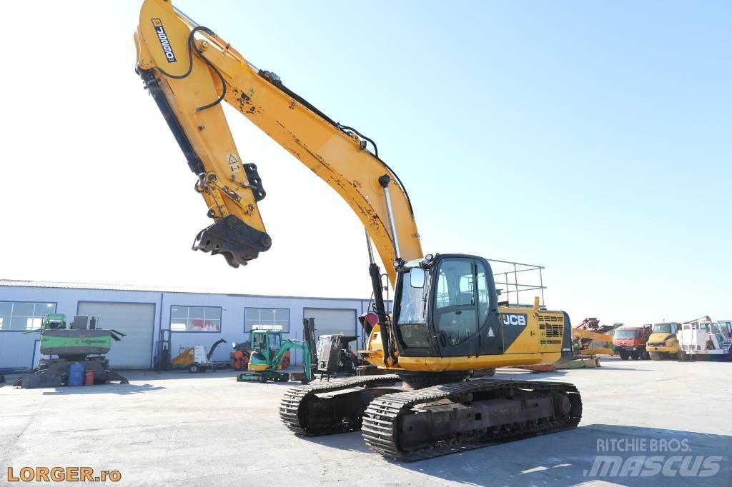 JCB JS 290 LC حفارات زحافة