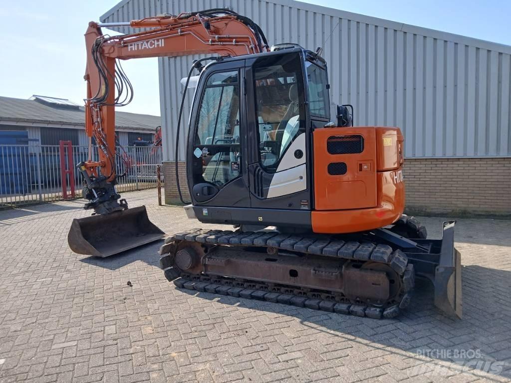 Hitachi ZX 85 US-6 حفارات وسط 7 طن - 12 طن