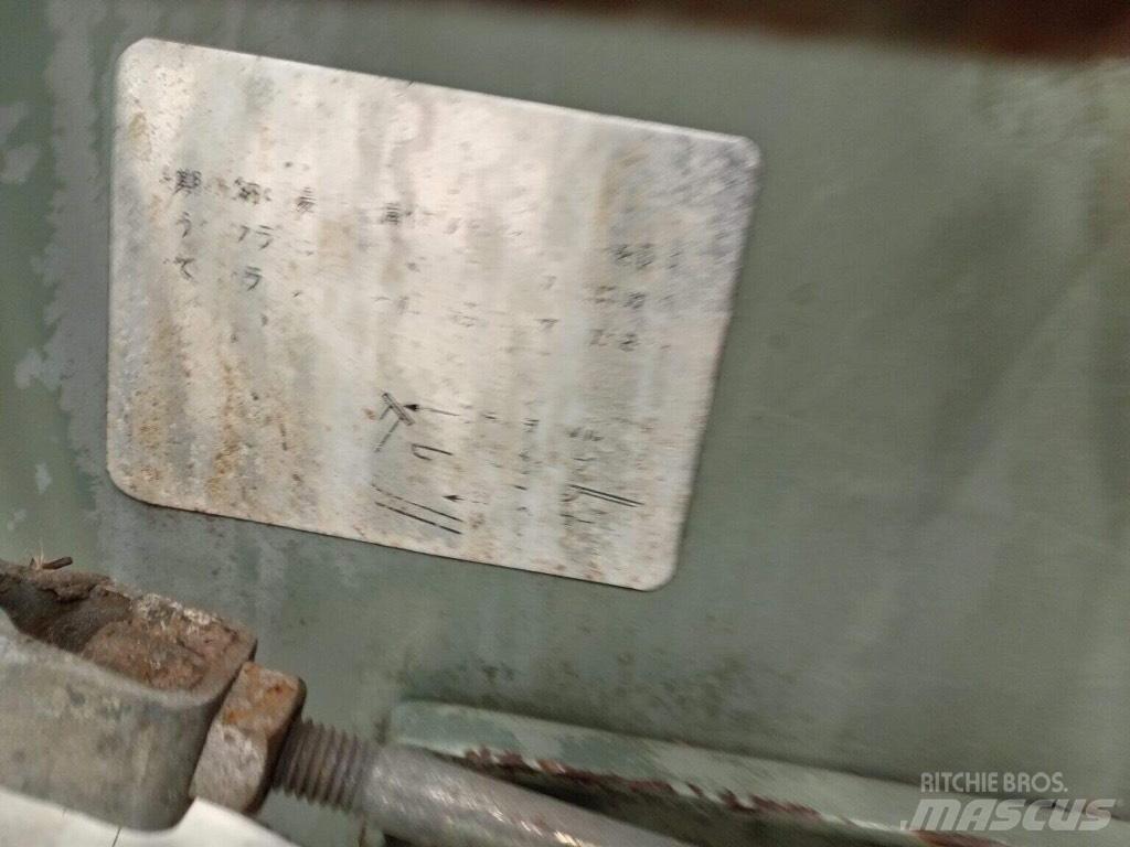 Yanmar YM 1100 D الجرارات