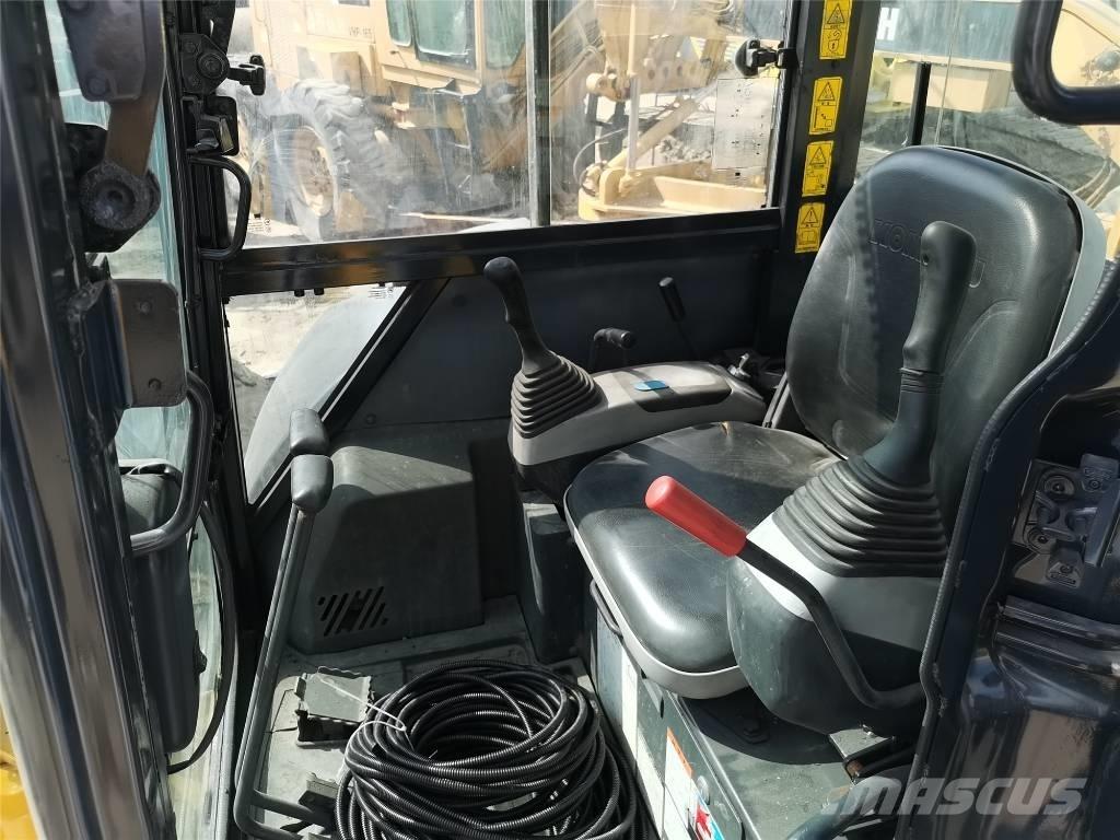 Komatsu PC35 حفارات صغيرة أقل من 7 طن (حفارات صغيرة)