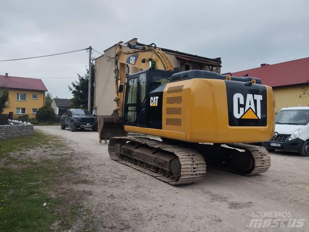 CAT 320 FL حفارات زحافة