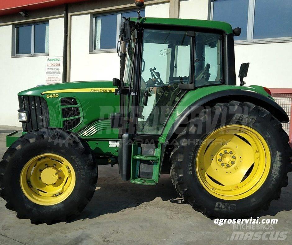 John Deere 6430 الجرارات