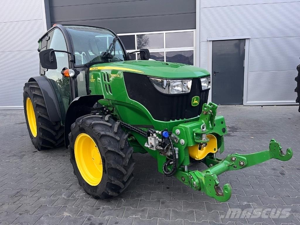 John Deere 5090 GL الجرارات