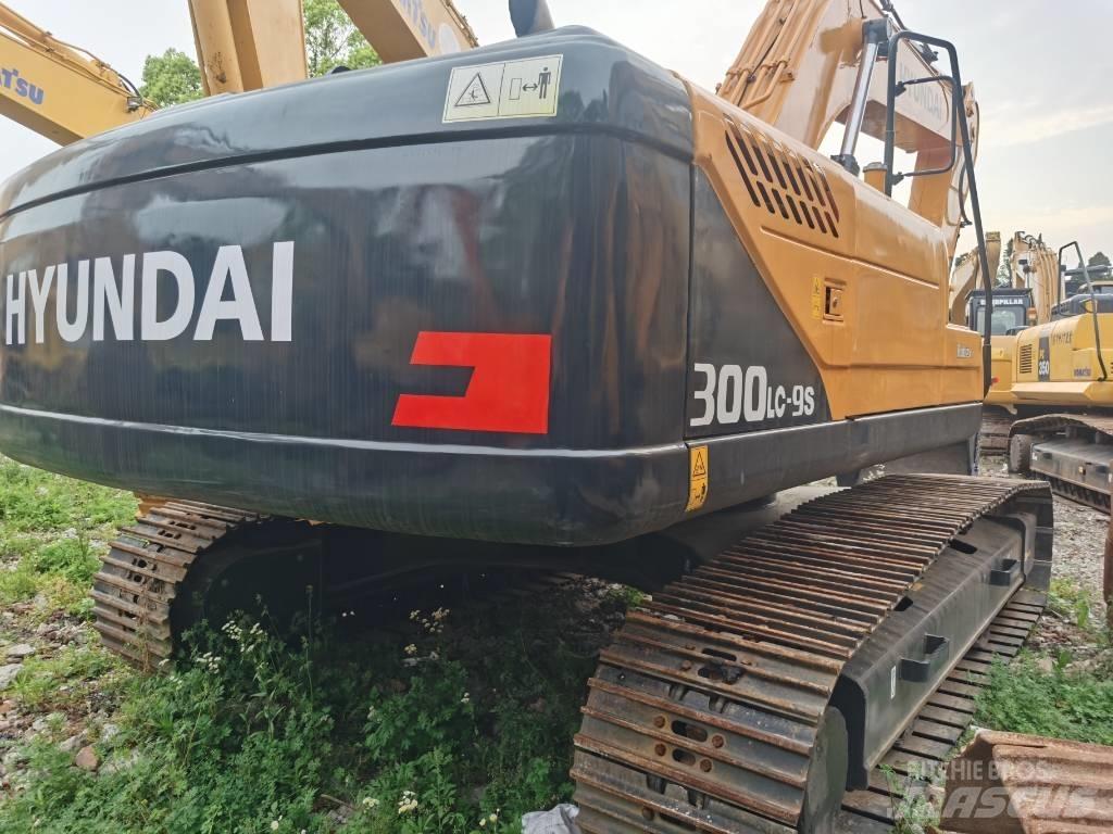 Hyundai R 300LC-9S حفارات زحافة