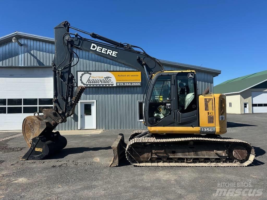 John Deere 135 G حفارات زحافة