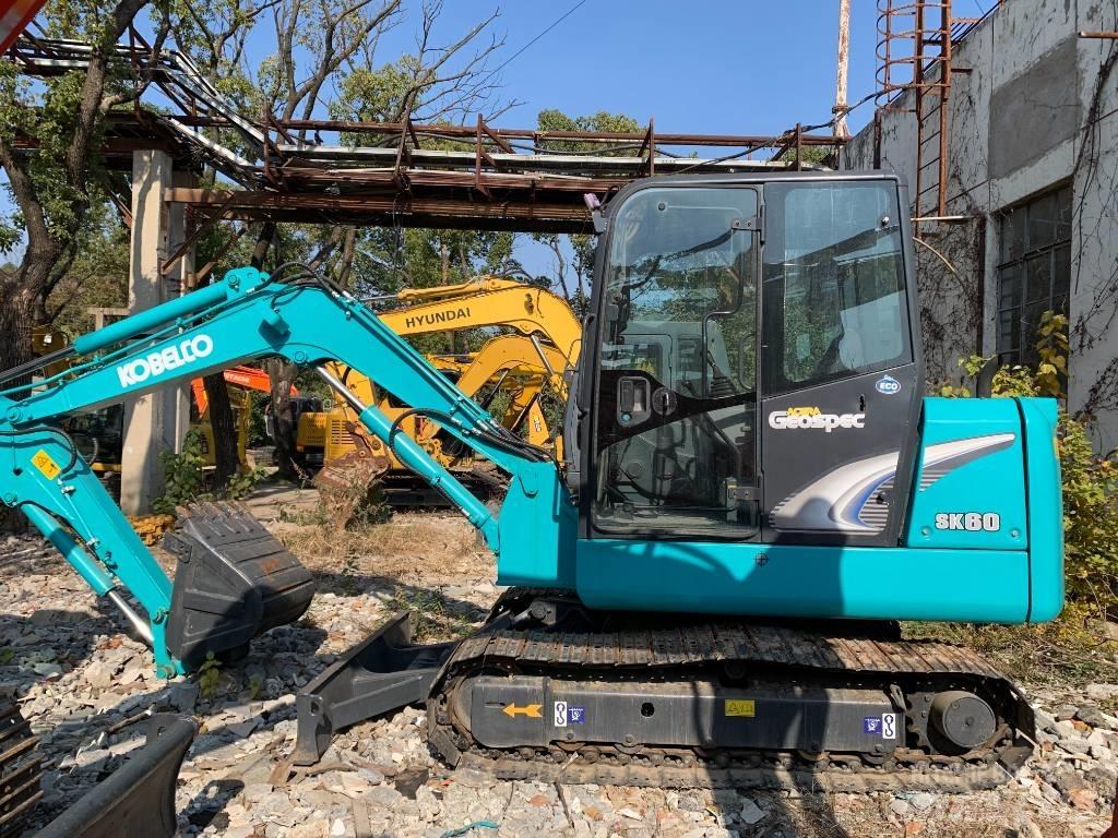 Kobelco SK 60 حفارات زحافة