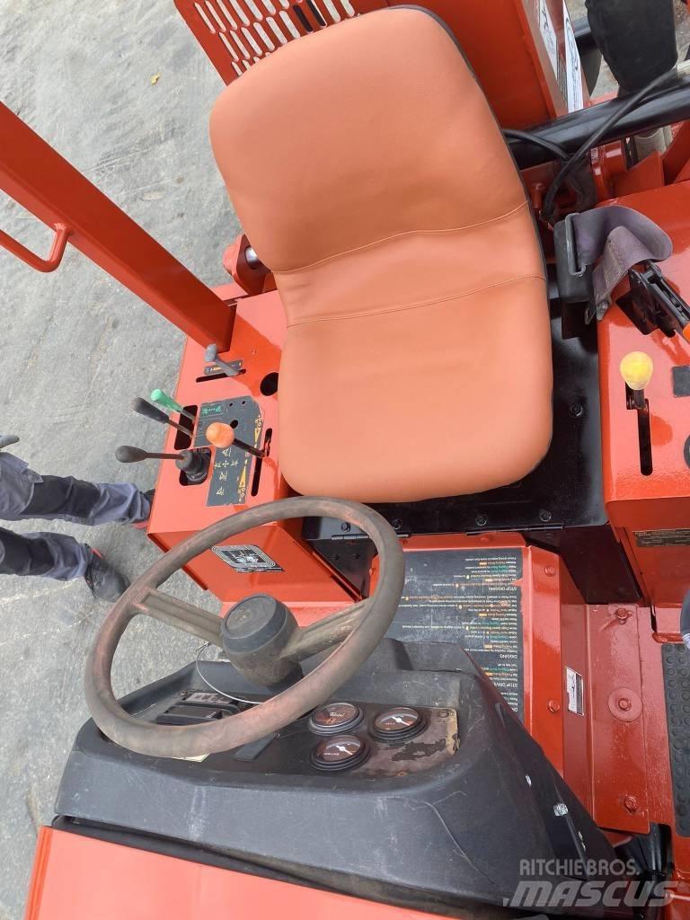 Ditch Witch RT45 ماكينات حفر خنادق