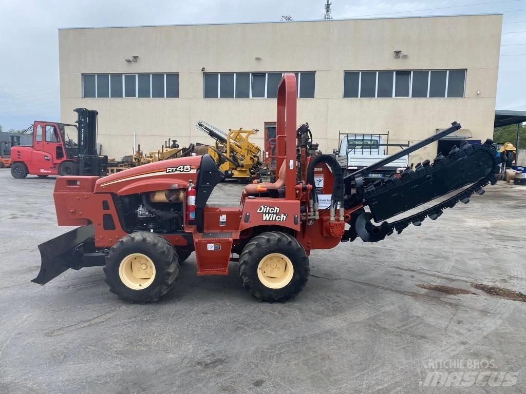 Ditch Witch RT45 ماكينات حفر خنادق