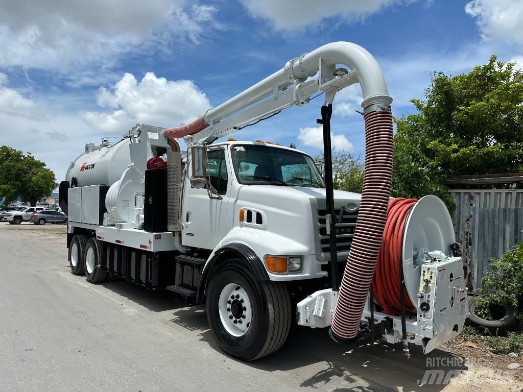 Sterling L 9500 شاحنات مزدوجة / خلخلة