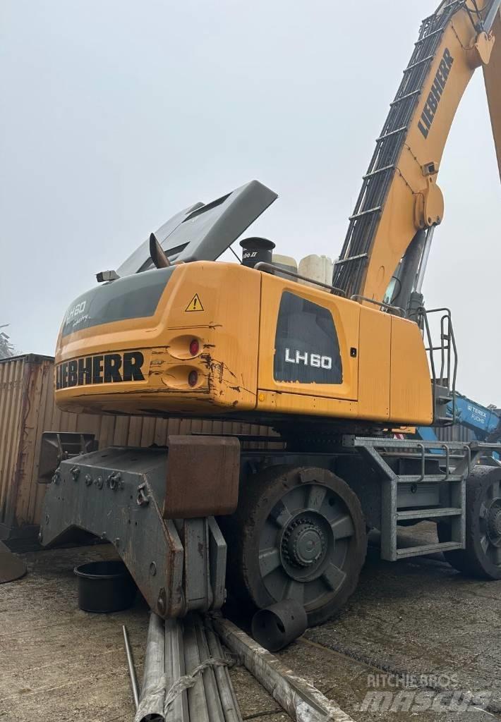 Liebherr LH 60 M مناولات المخلفات / مناولات صناعية