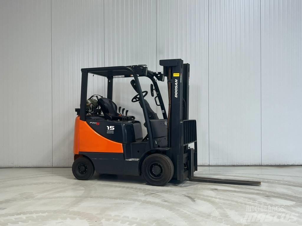 Doosan G15S-5 شاحنات LPG