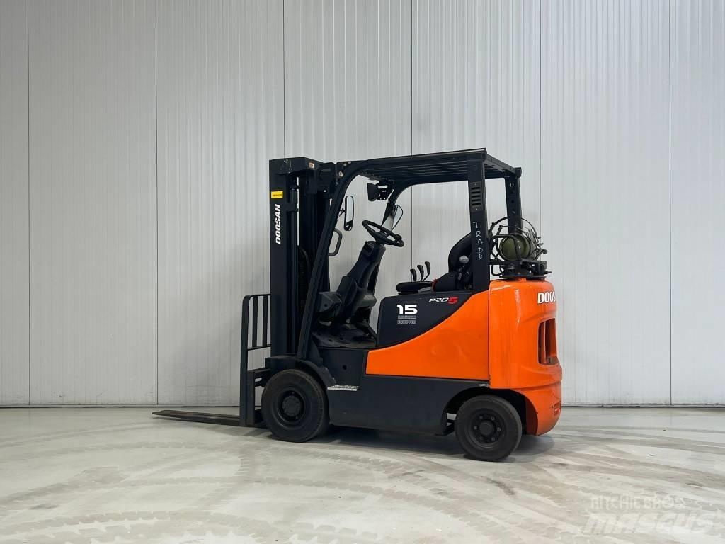 Doosan G15S-5 شاحنات LPG