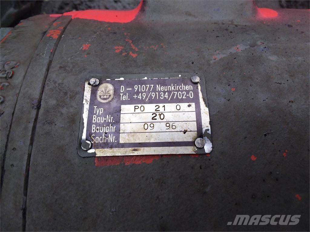 Ponsse Cobra HS-10 أجهزة نقل