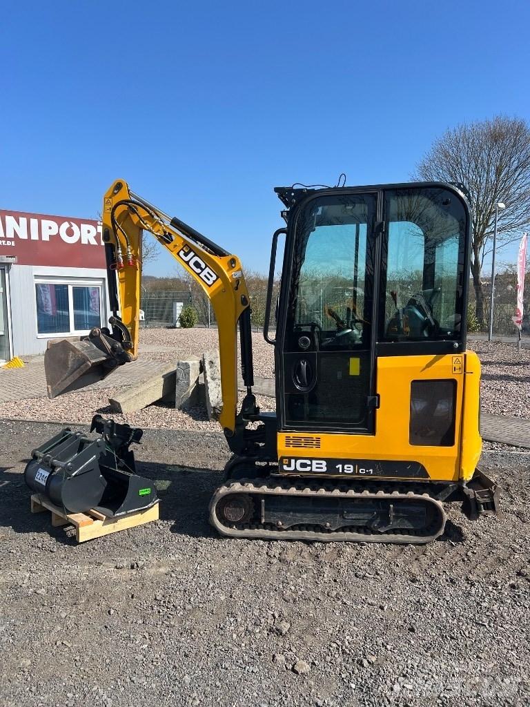 JCB 19 C-1 حفارات صغيرة أقل من 7 طن (حفارات صغيرة)