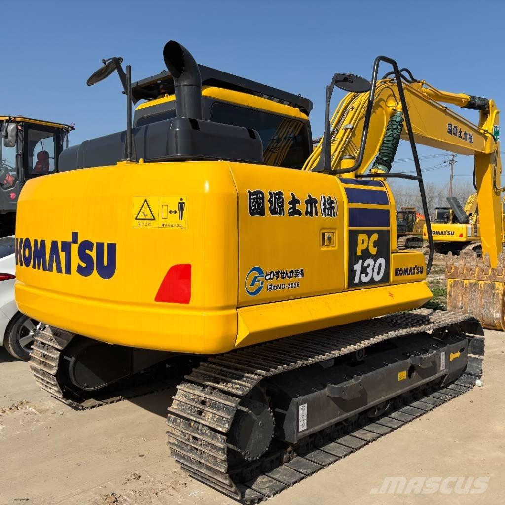 Komatsu PC 130 حفارات وسط 7 طن - 12 طن