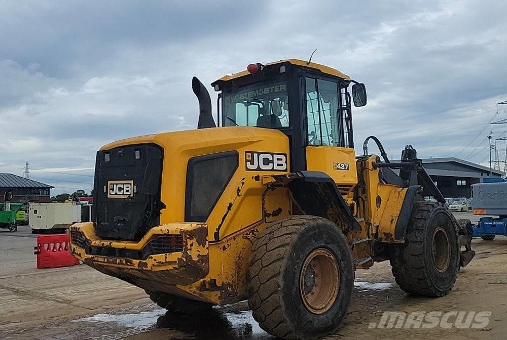 JCB 437 HT لوادر بعجل