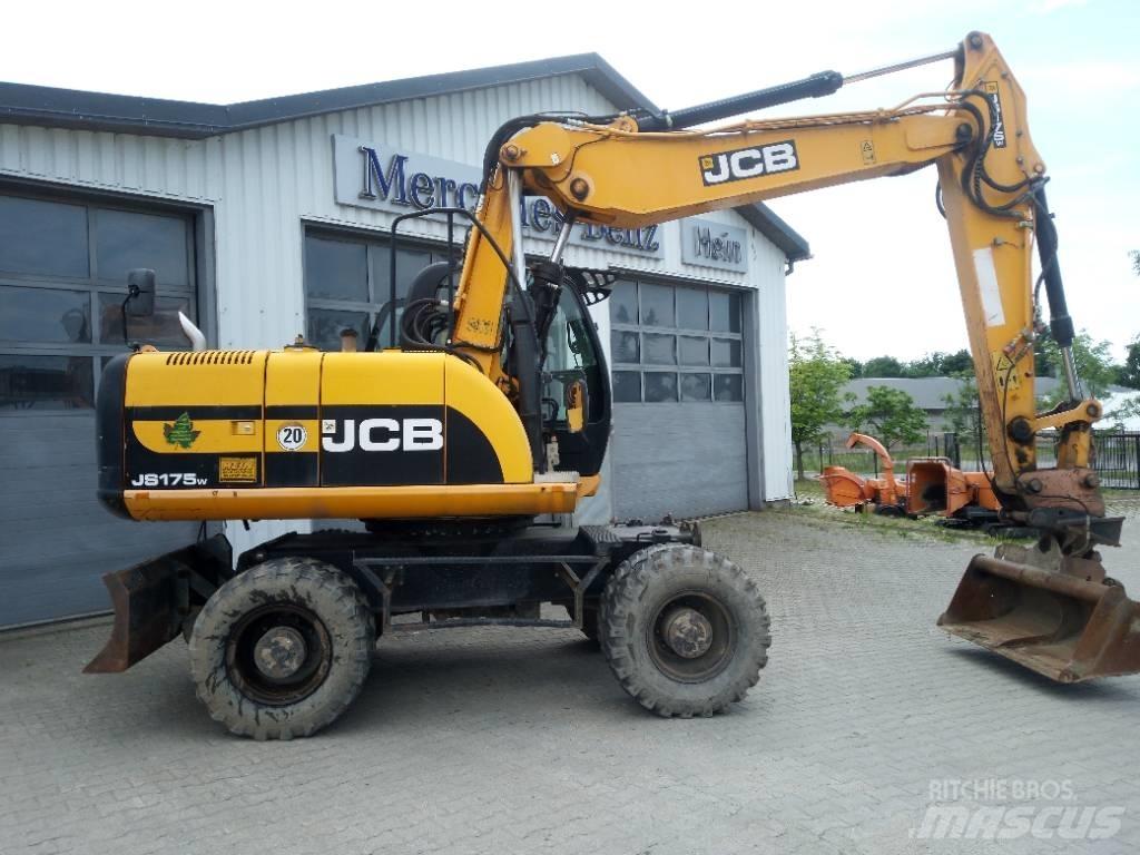 JCB JS 175 W حفارات بعجل