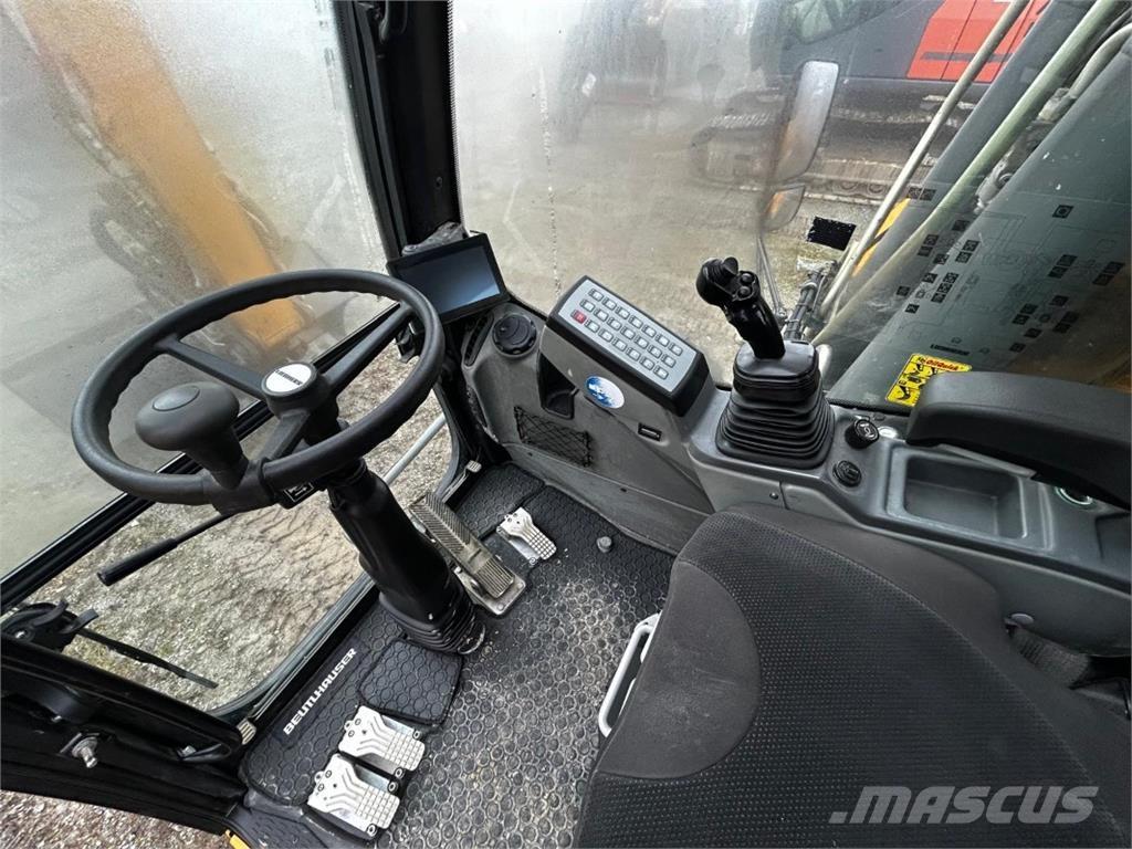 Liebherr A920 حفارات بعجل