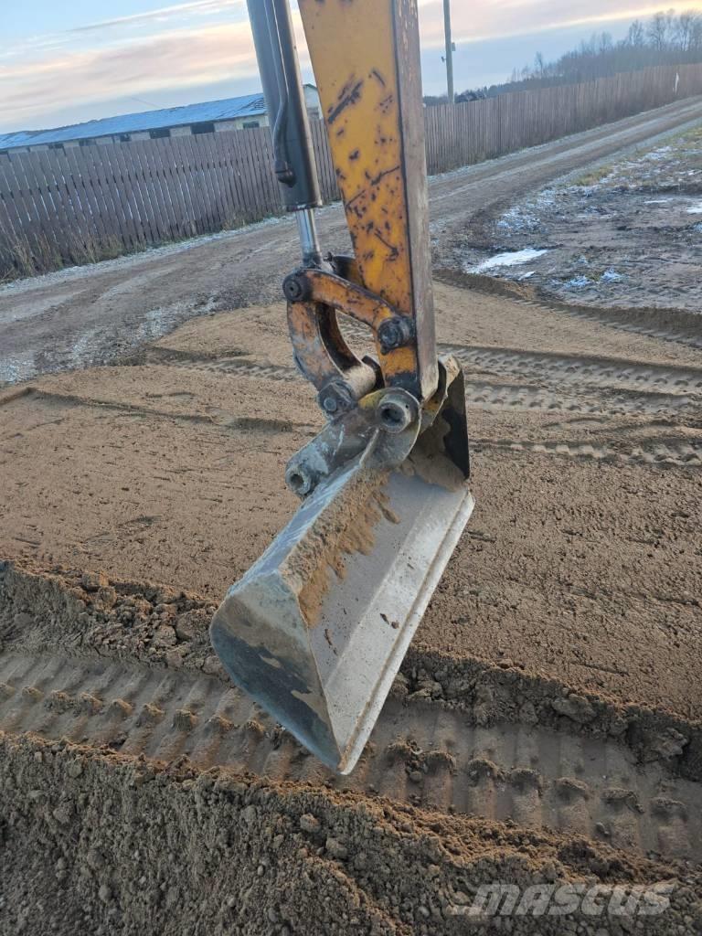 Nissan Hanix n2602 حفارات صغيرة أقل من 7 طن (حفارات صغيرة)