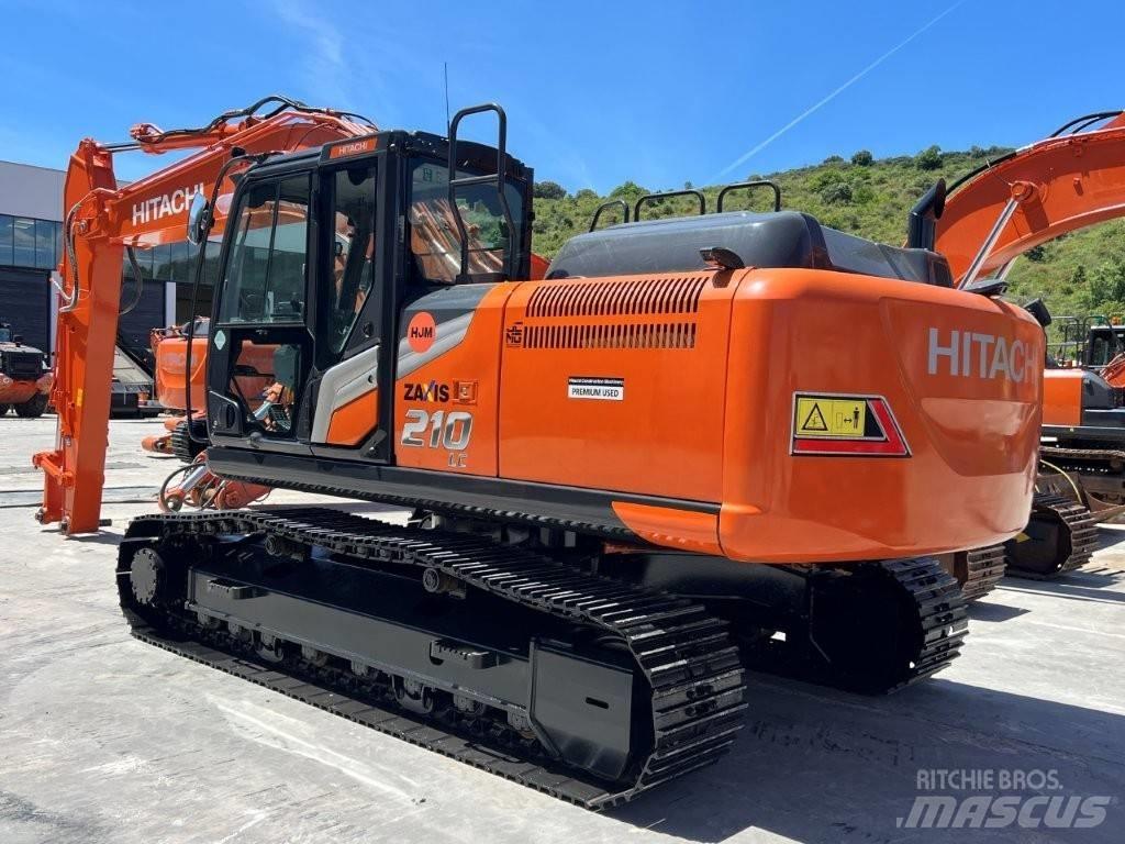 Hitachi ZX 210 LC-7 حفارات زحافة