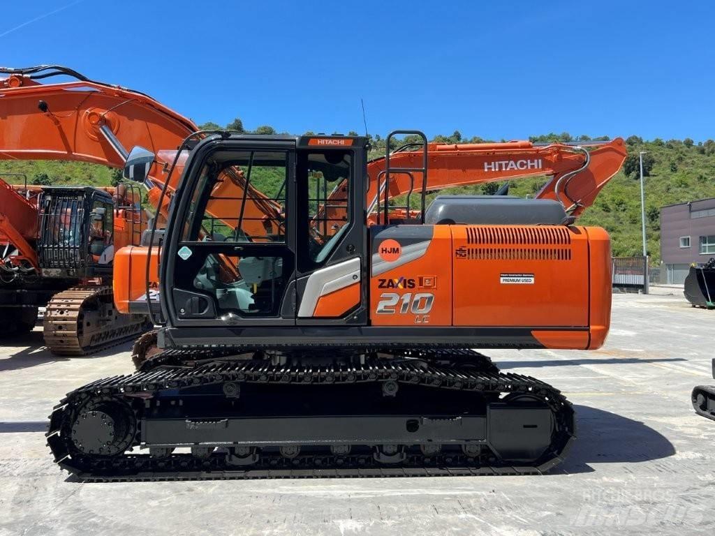 Hitachi ZX 210 LC-7 حفارات زحافة