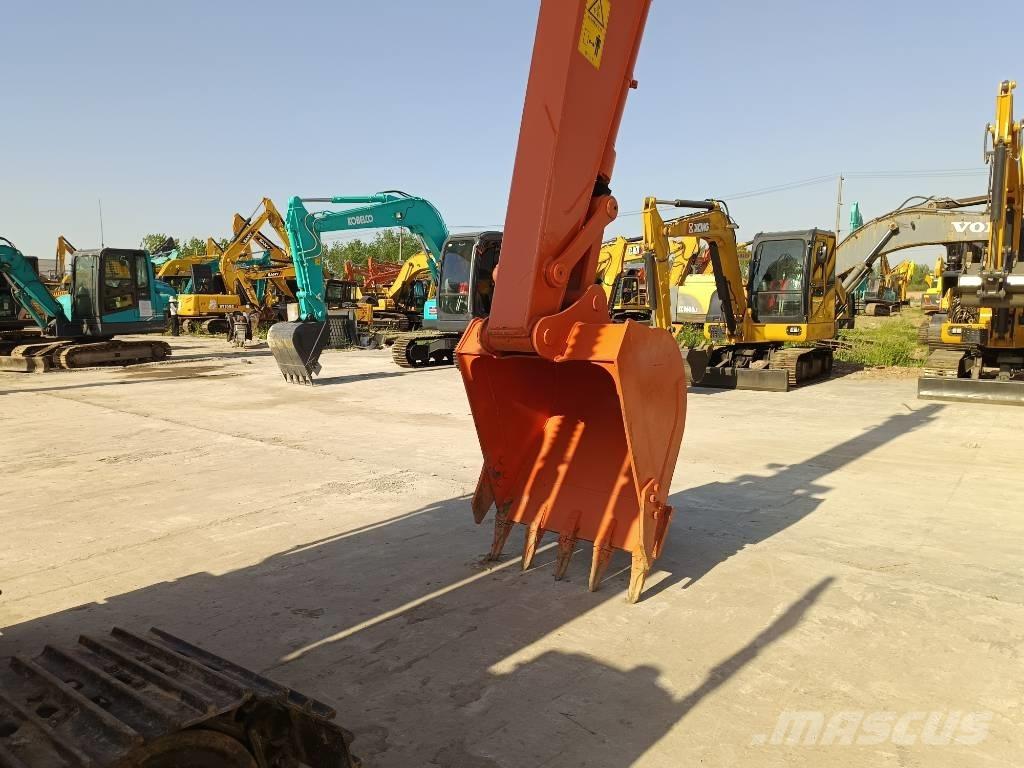 Hitachi ZX 120 حفارات زحافة