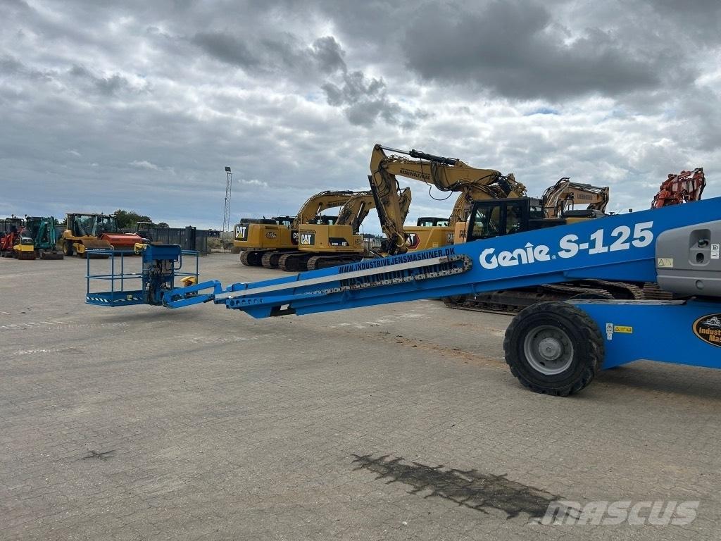 Genie S 125 رافعات سلة تلسكوبية