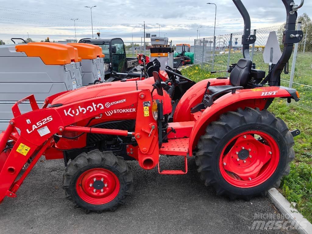 Kubota L1-382 HST الجرارات