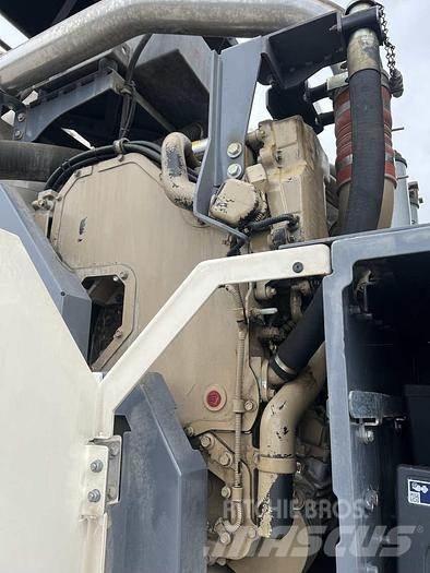 Wirtgen W 200 Fi ماكينات الكشط البارد للأسفلت