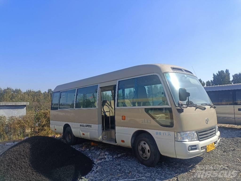 Toyota Coaster Bus حافلة صغيرة