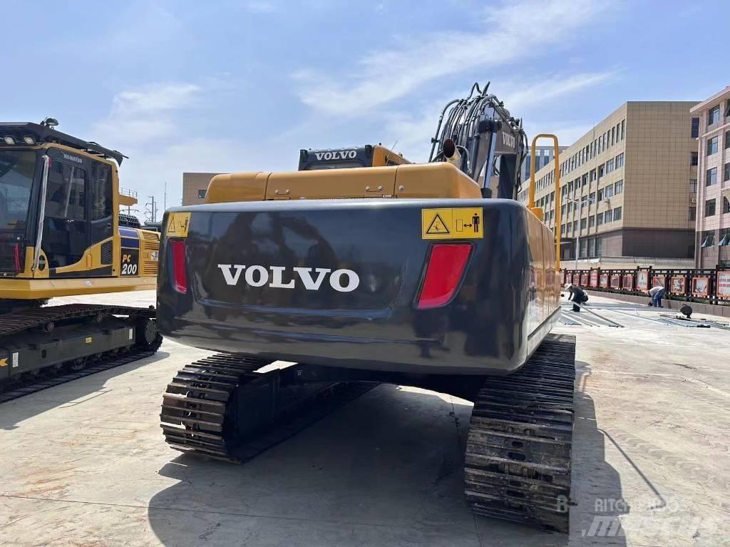 Volvo EC 210 B LC حفارات زحافة