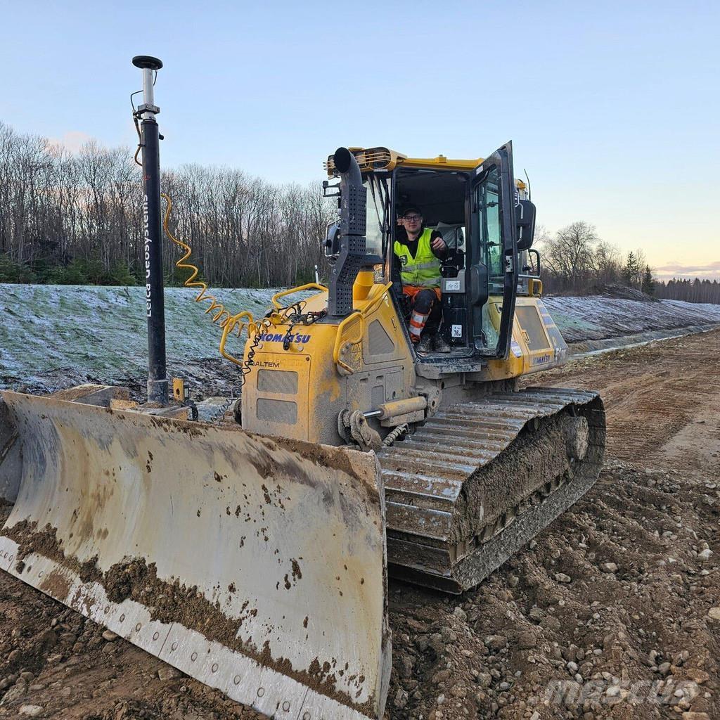 Komatsu D51 بلدوزرات مجنزرة