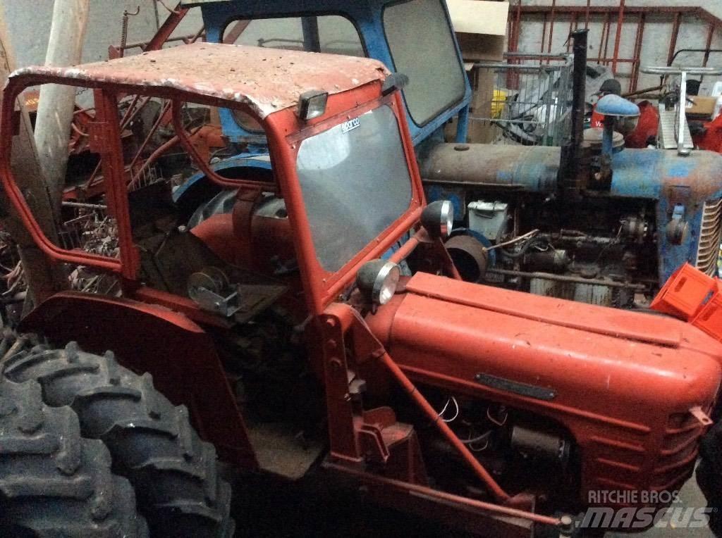 Zetor 2011 3011 4011 الجرارات