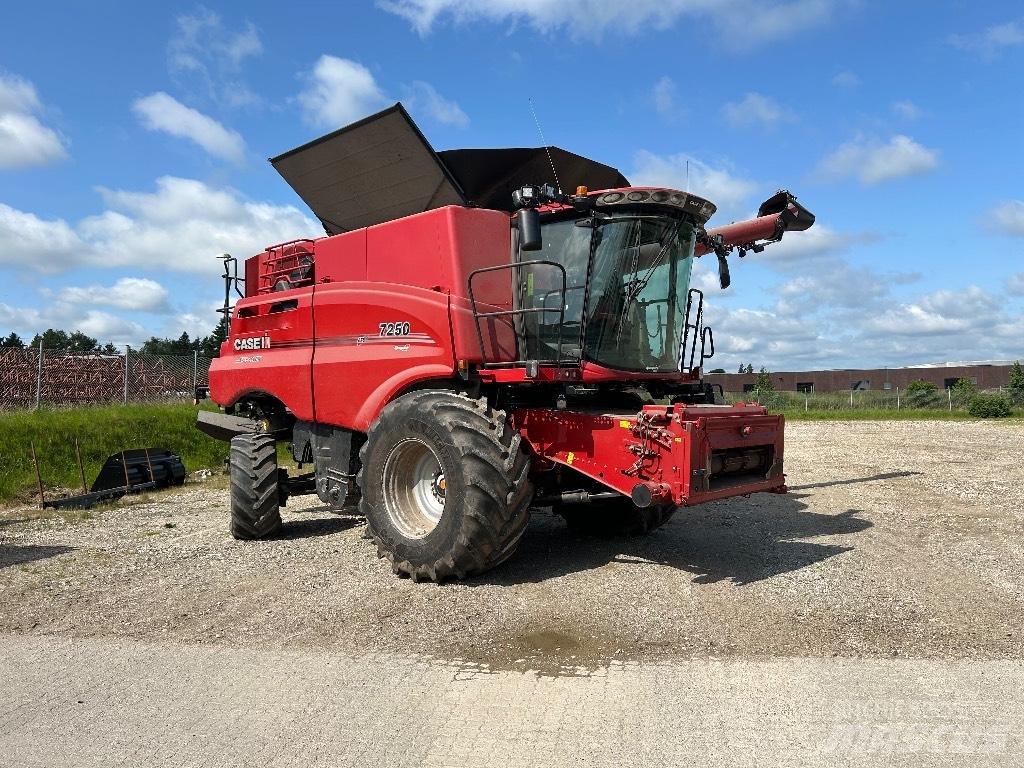 Case IH 7250 حصادات