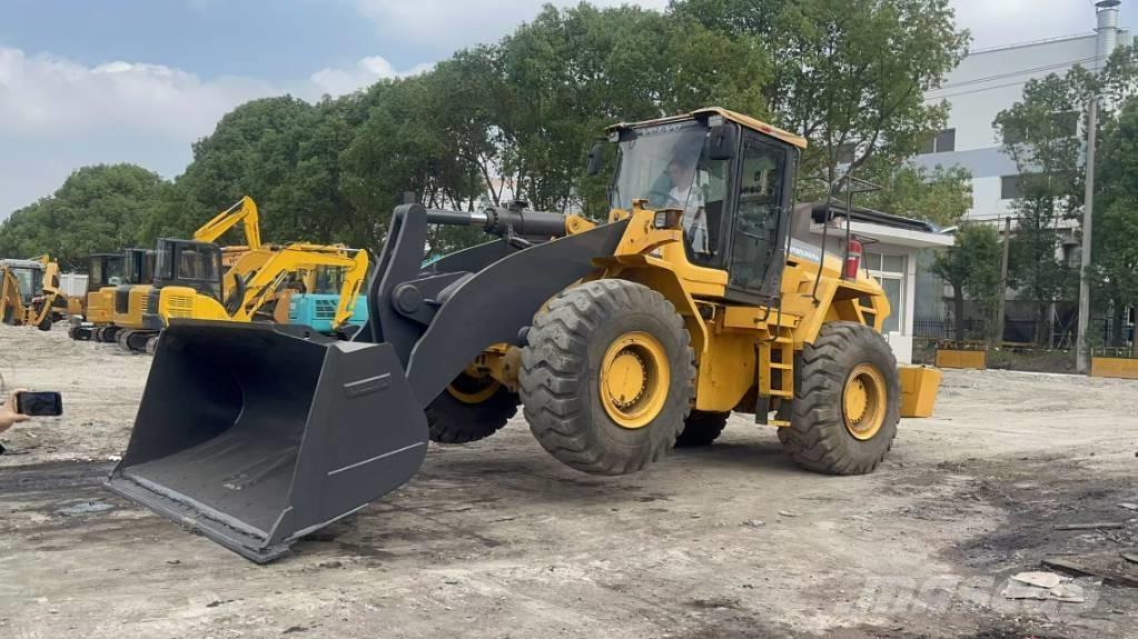 Volvo L 105 لوادر بعجل