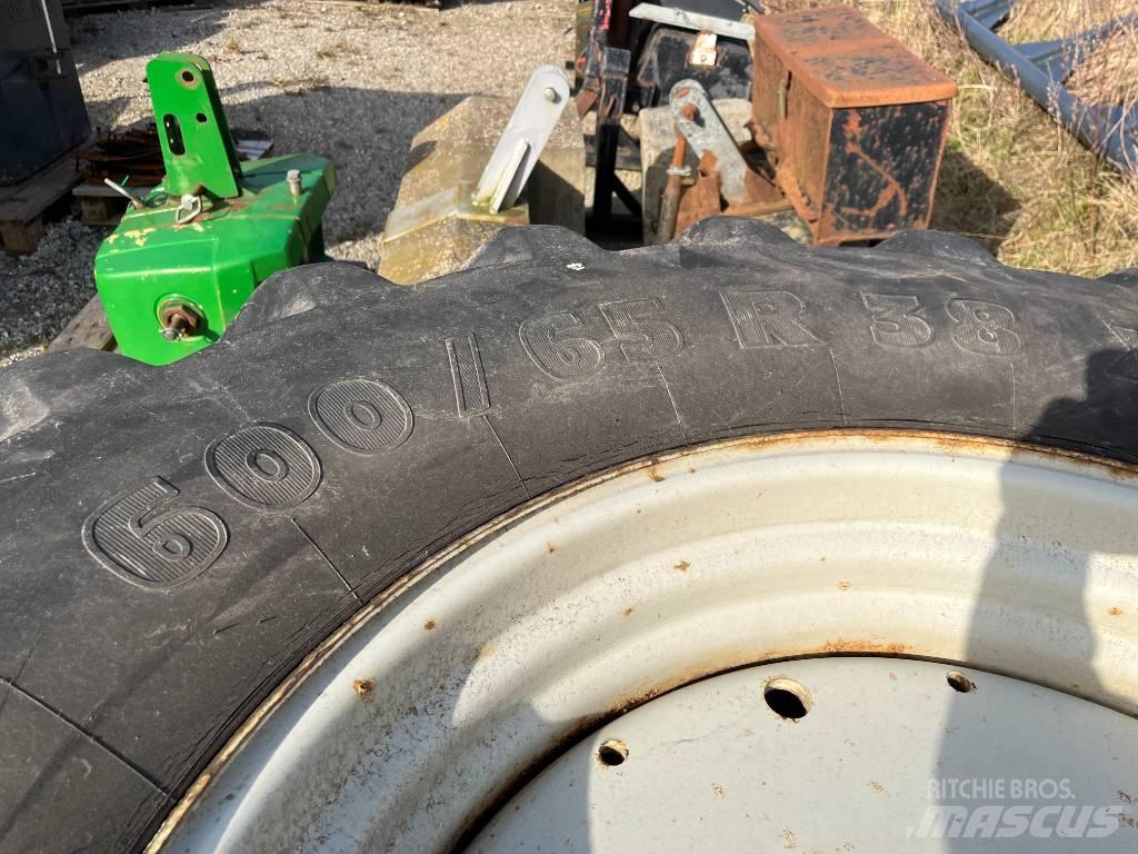 Michelin 600/65-38 ملحقات أخرى للجرارات