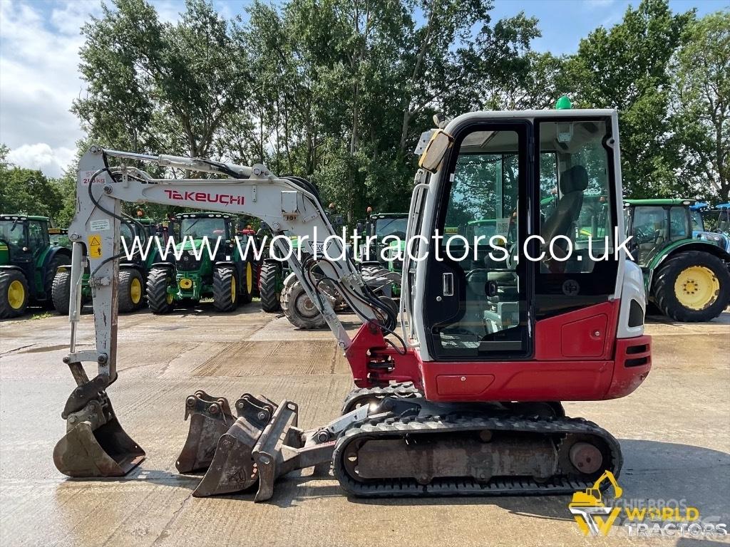 Takeuchi TB 230 حفارات صغيرة أقل من 7 طن (حفارات صغيرة)