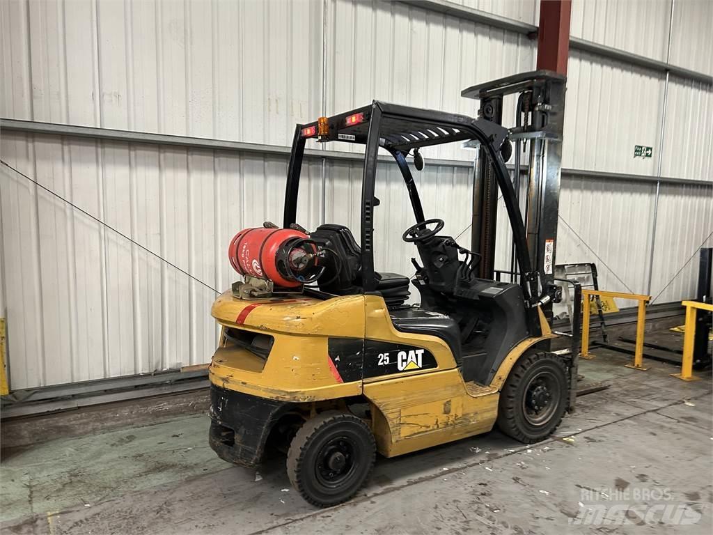 CAT GP25N شاحنات LPG
