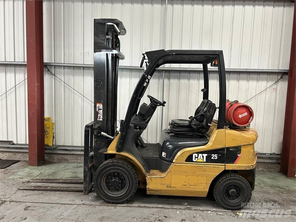 CAT GP25N شاحنات LPG