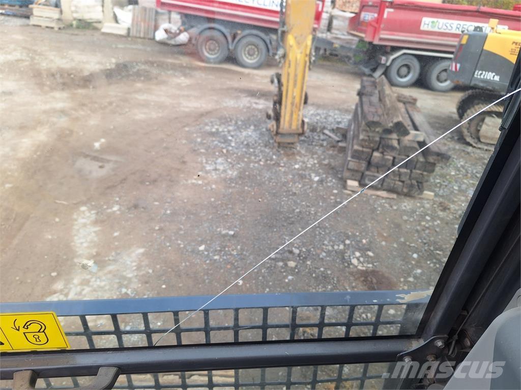 XCMG XE 250 C معدات البناء - غير ذلك