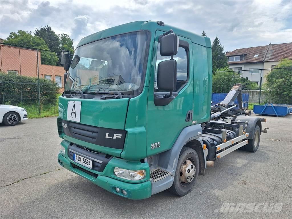 DAF FA LF 45.180 شاحنات بمقصورة وهيكل
