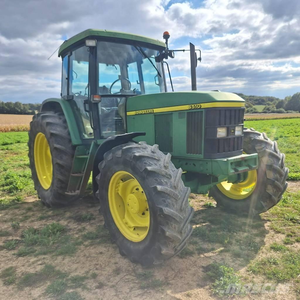John Deere 6510 الجرارات