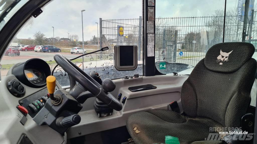 Bobcat TL 38.70 HF مناولات متداخلة