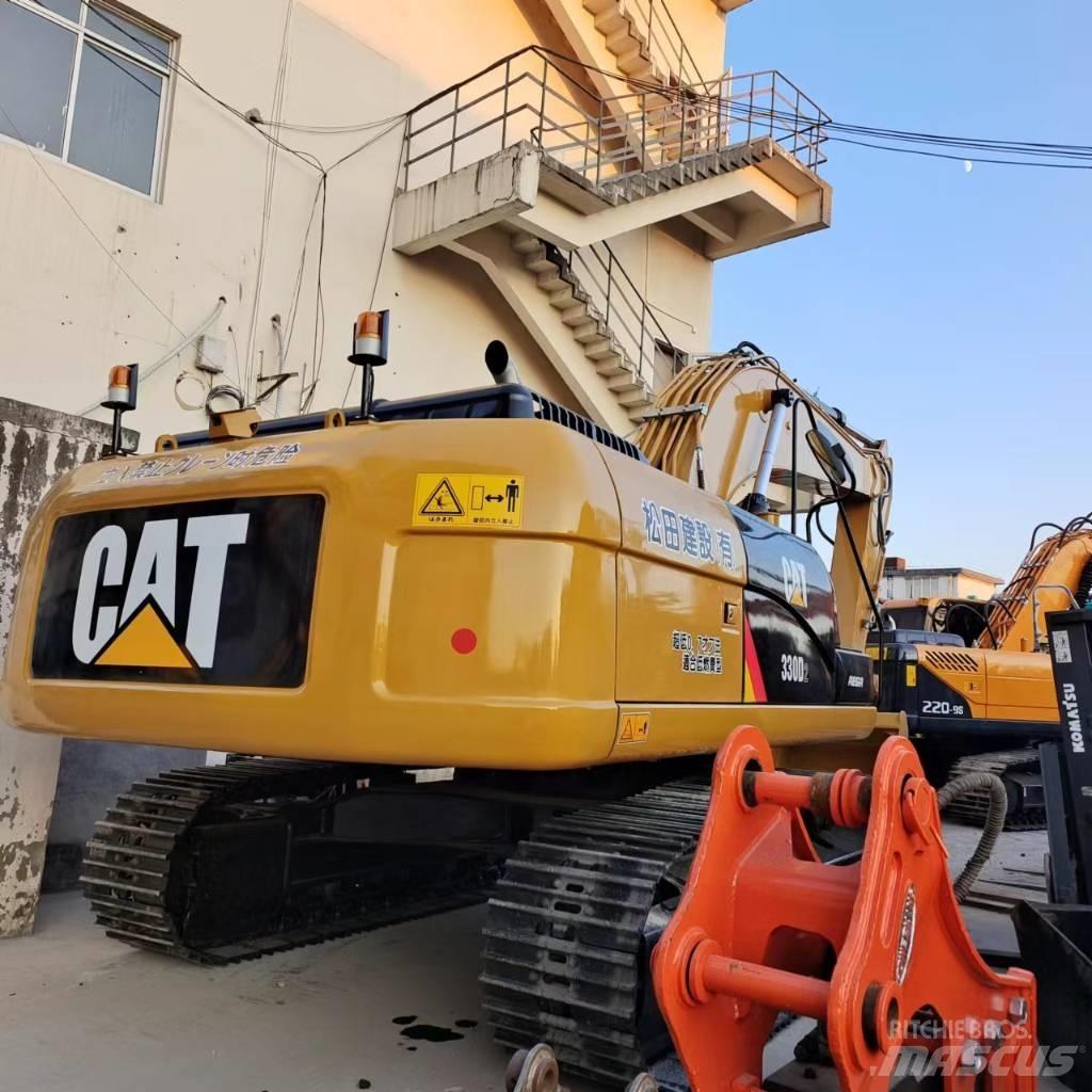 CAT 330 D حفارات زحافة