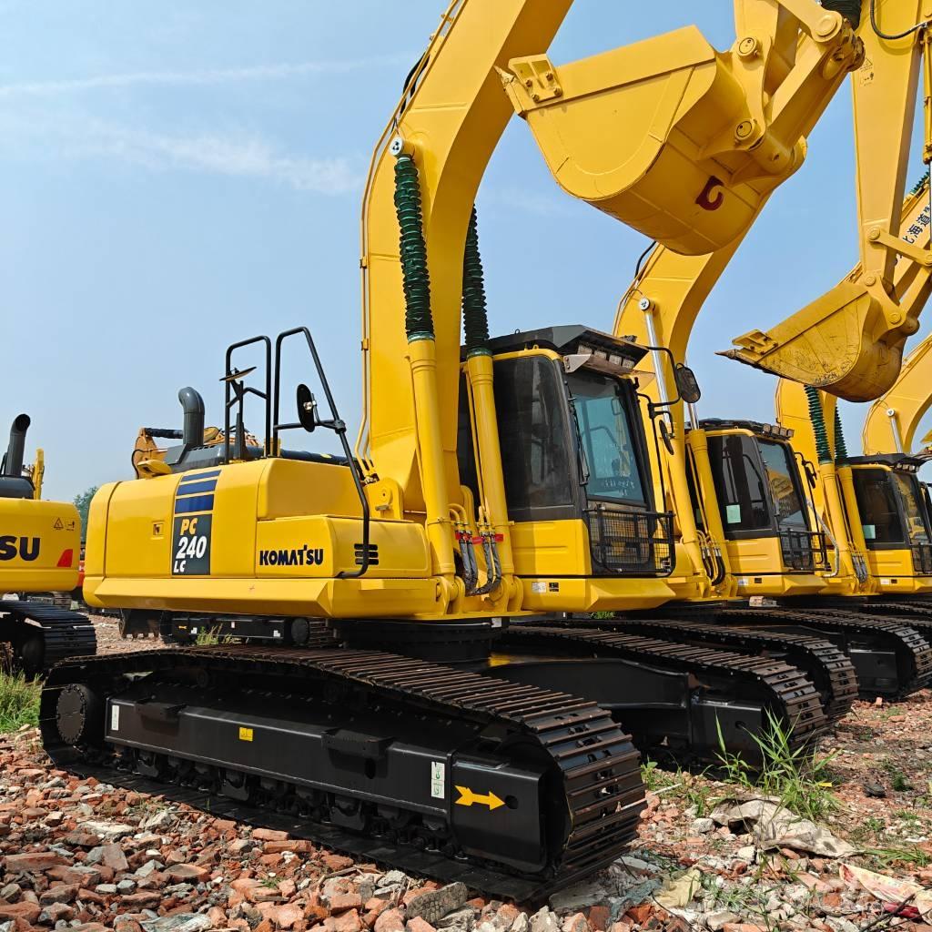 Komatsu 240 حفارات زحافة